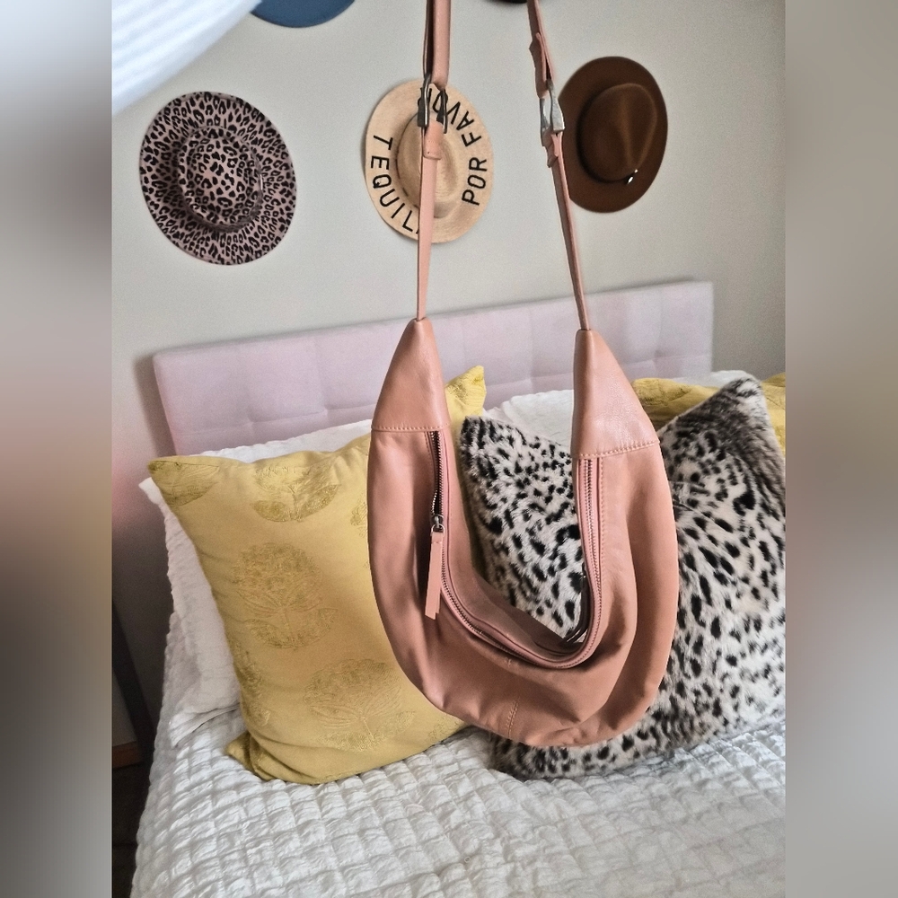 FREE PEOPLE IDLE SLING